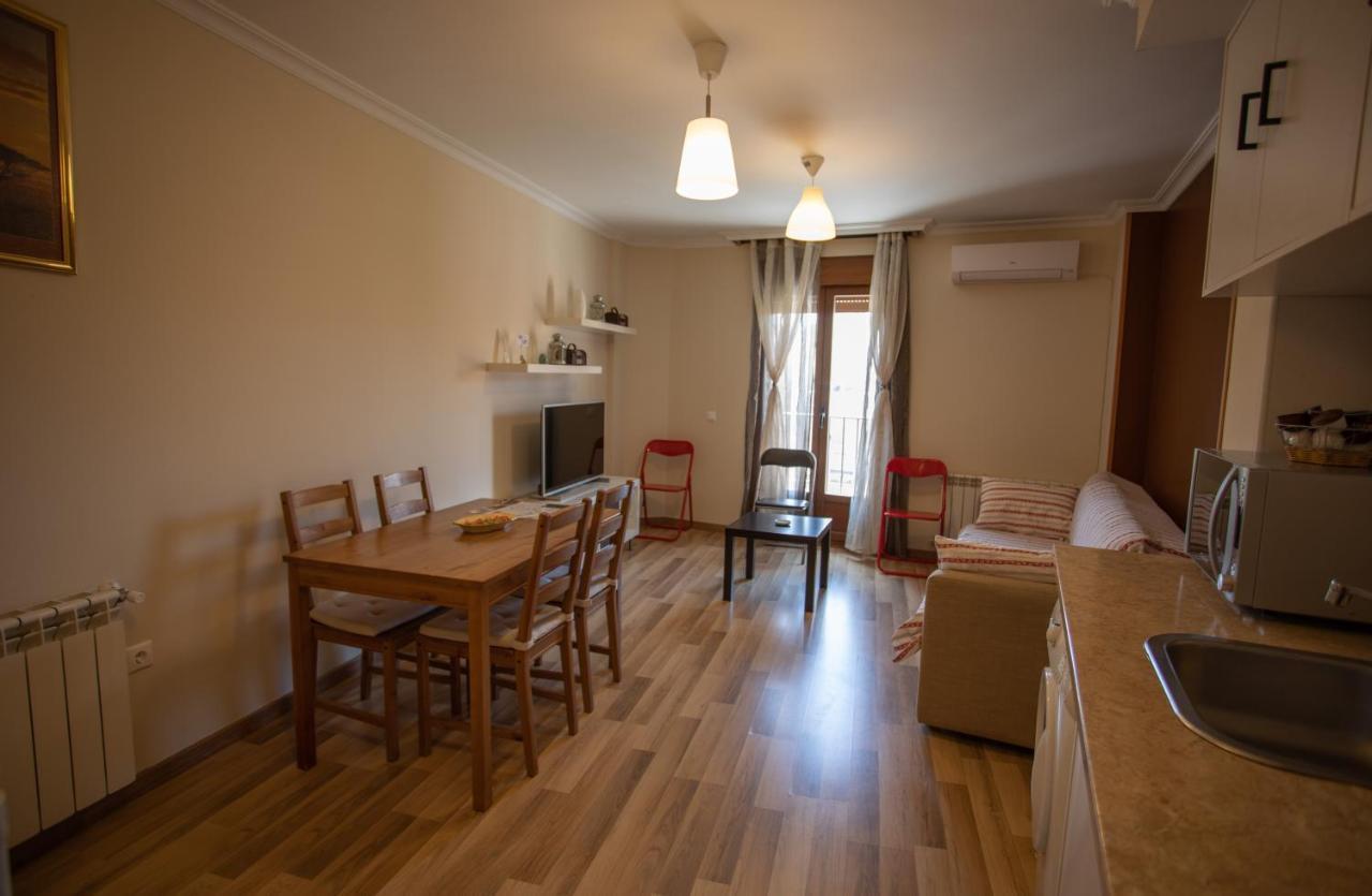 Apartamentos Rurales Romero Nohales المظهر الخارجي الصورة