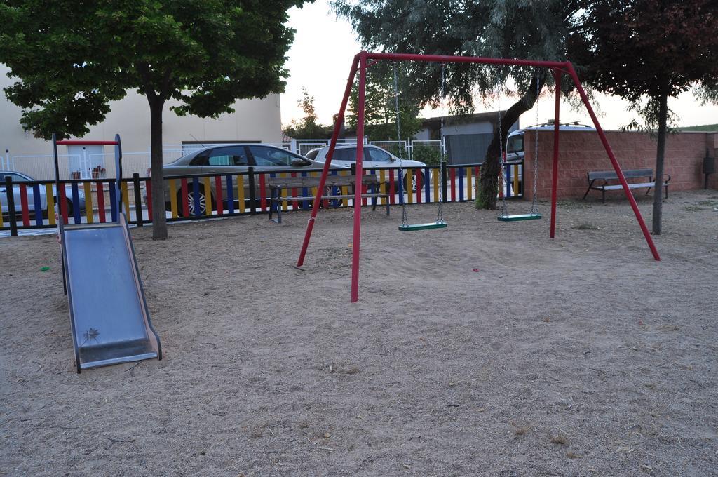 Apartamentos Rurales Romero Nohales الغرفة الصورة